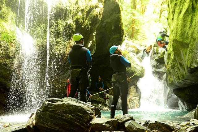 The stunning surrounds of the Mt Aspiring full day canyon